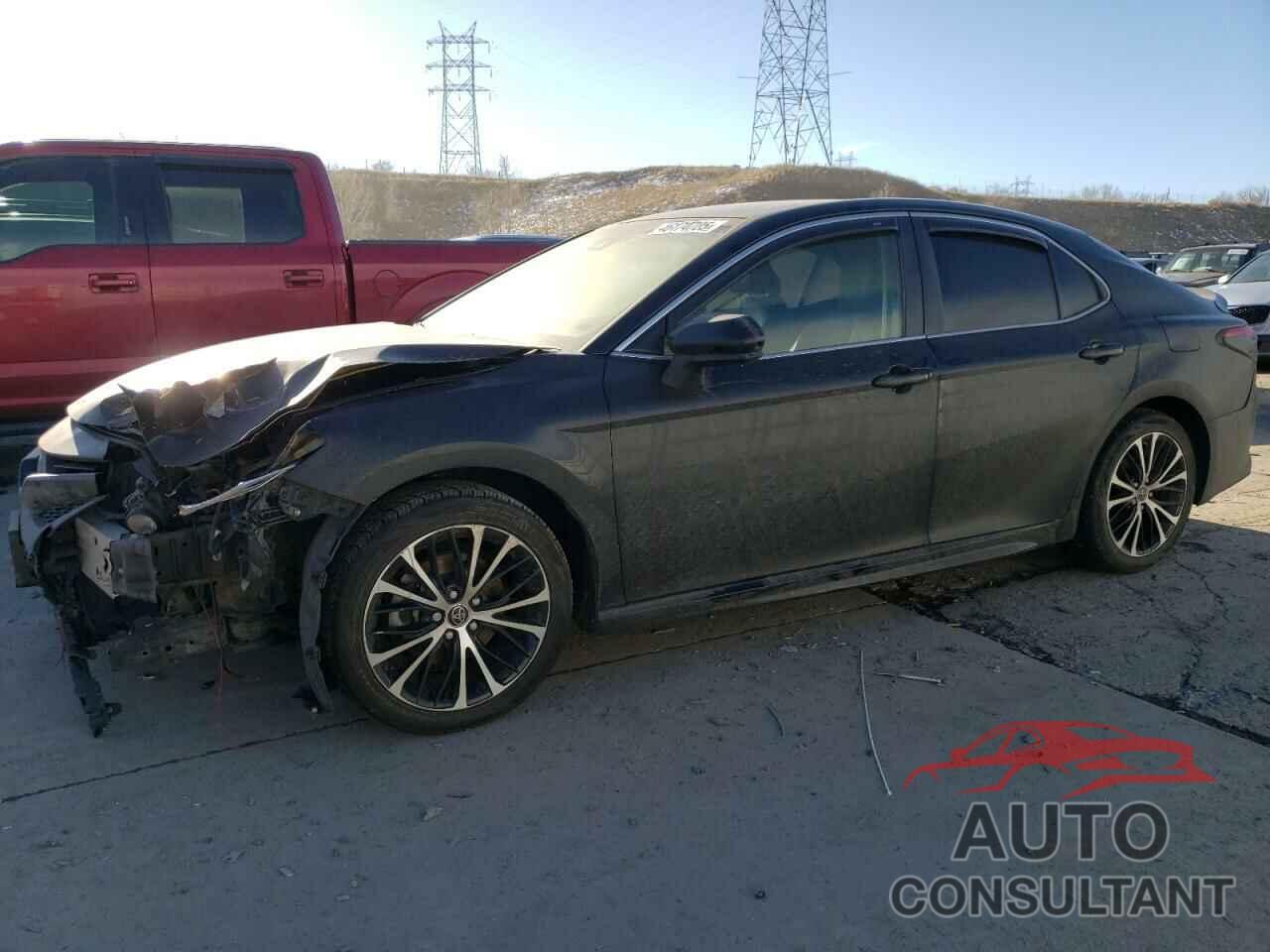 TOYOTA CAMRY 2018 - JTNB11HK2J3011188