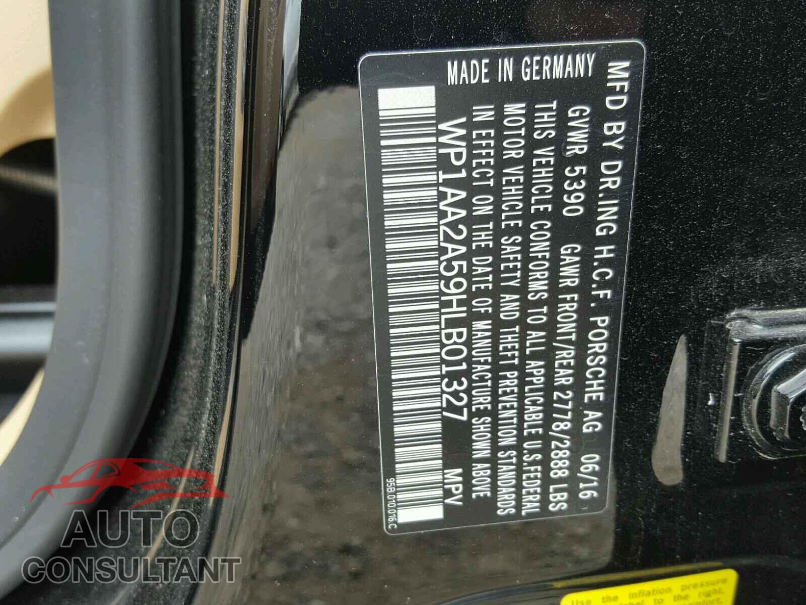 PORSCHE MACAN 2017 - WP1AA2A59HLB01327