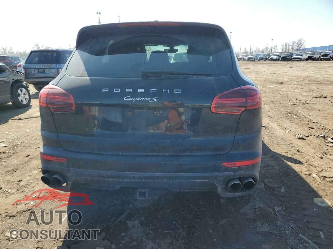 PORSCHE CAYENNE 2015 - WP1AB2A20FLA58027