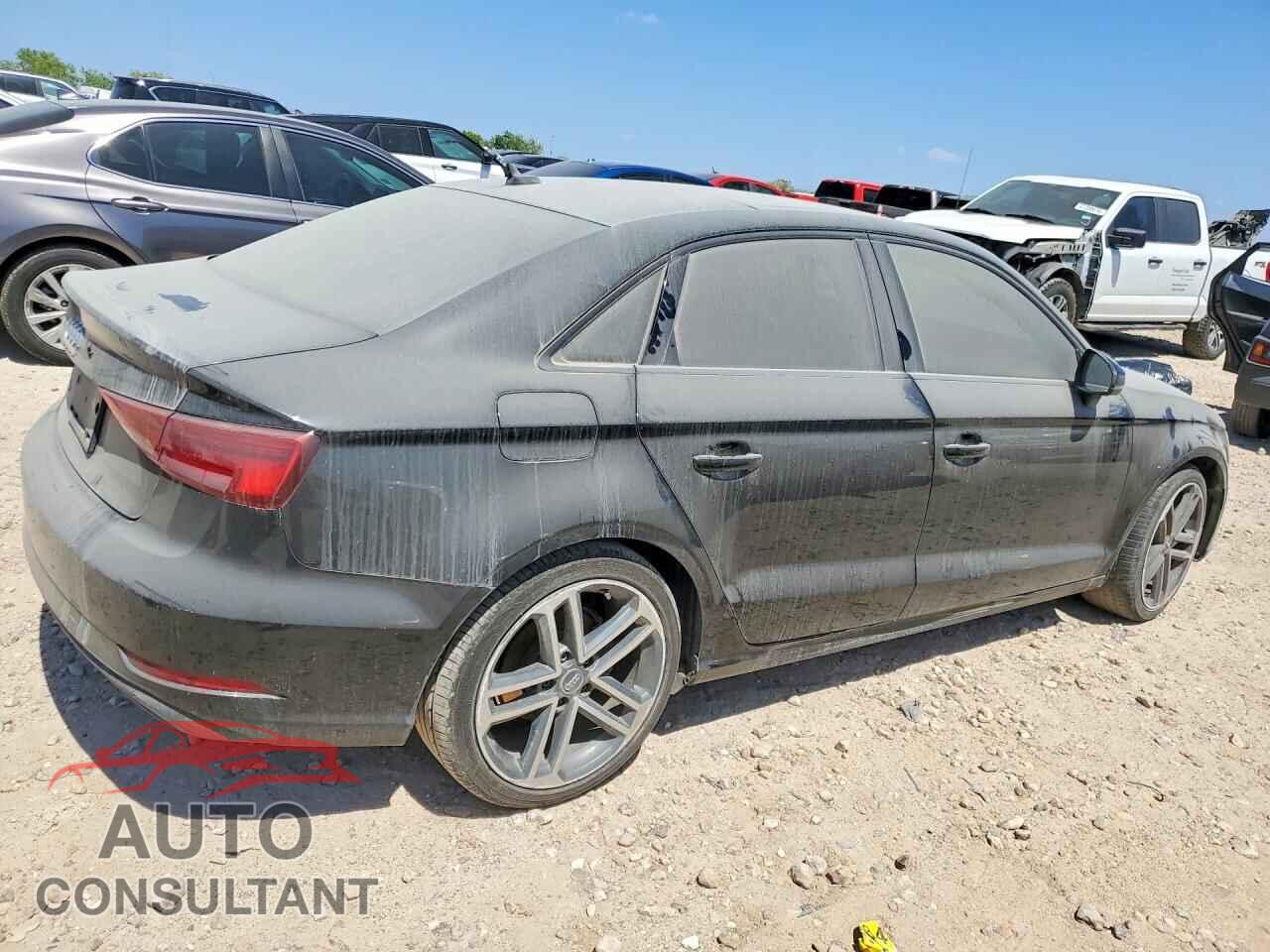 AUDI A3 2019 - WAUAUGFF7KA085118