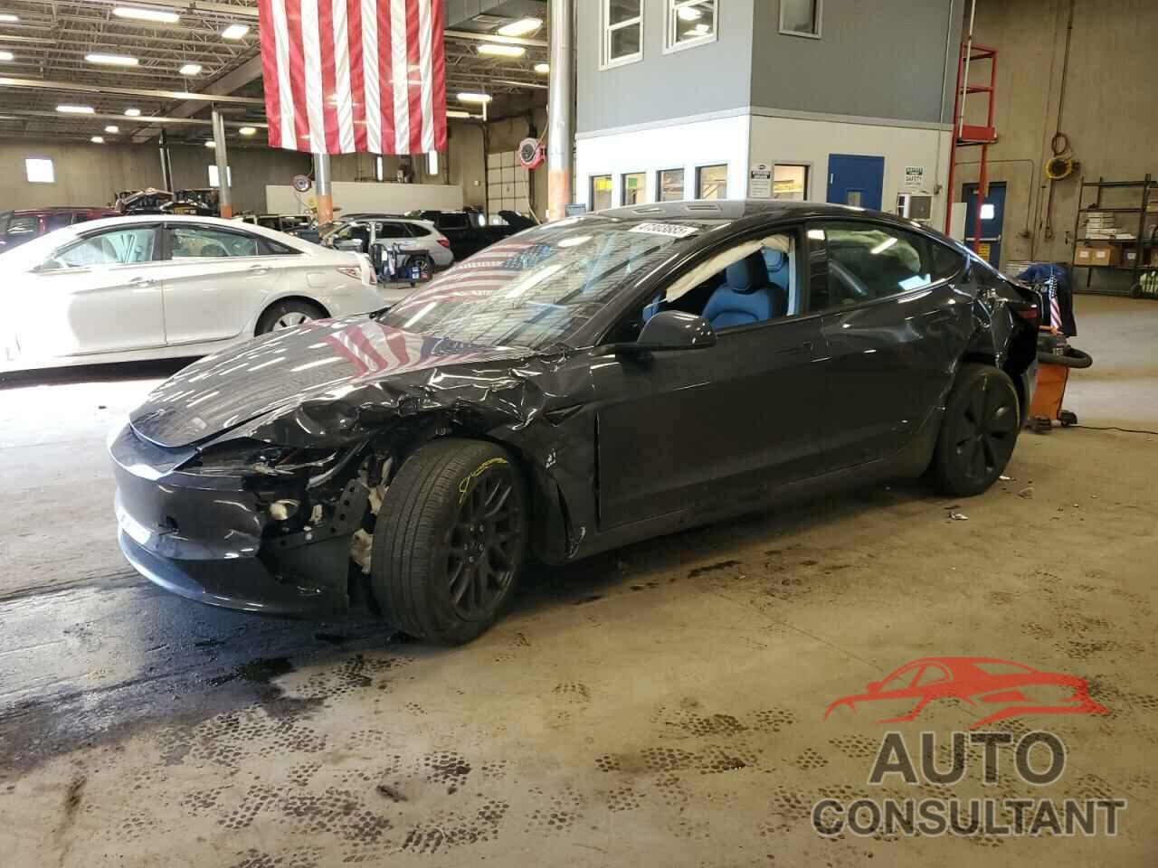 TESLA MODEL 3 2024 - 5YJ3E1EBXRF818977