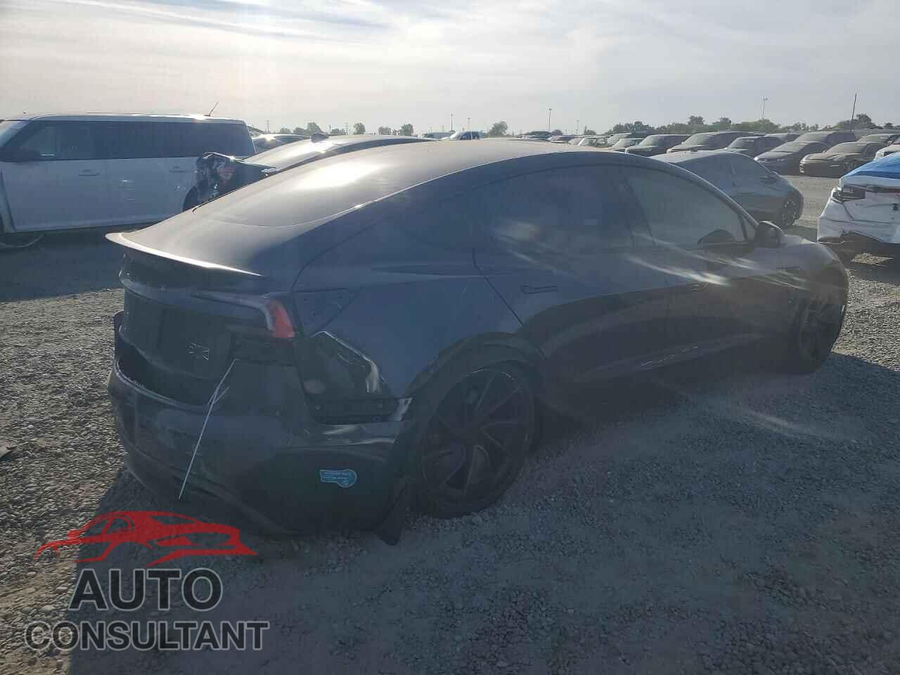 TESLA MODEL 3 2024 - 5YJ3E1ET2RF832011