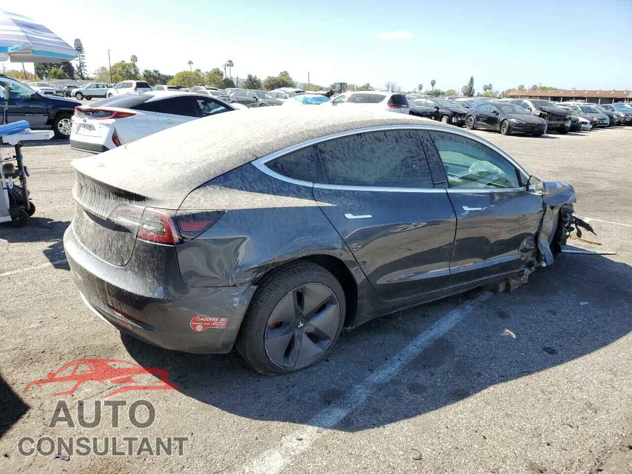 TESLA MODEL 3 2018 - 5YJ3E1EA0JF039857