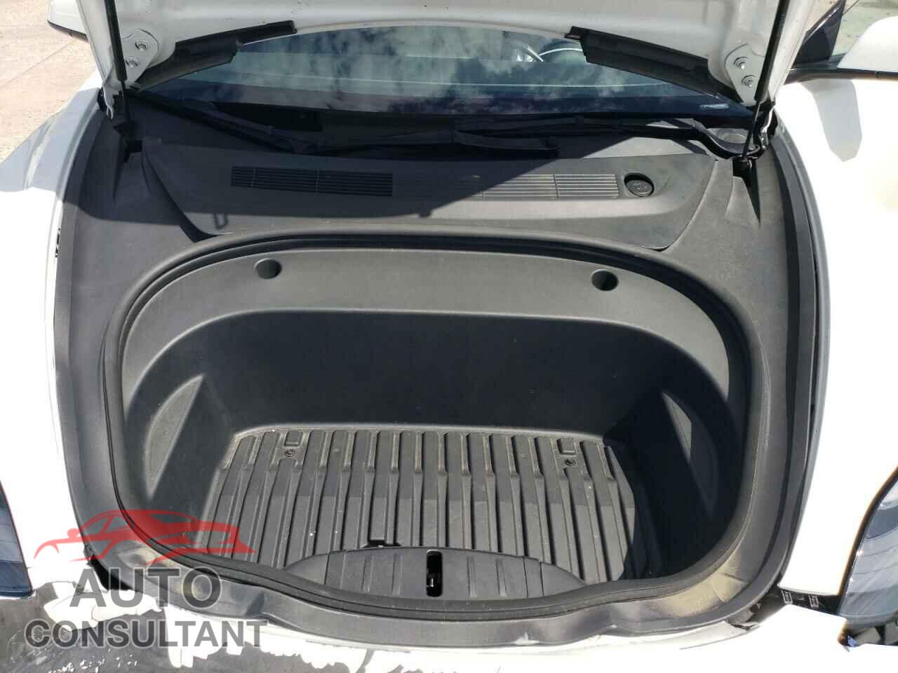 TESLA MODEL 3 2021 - 5YJ3E1EA2MF095500