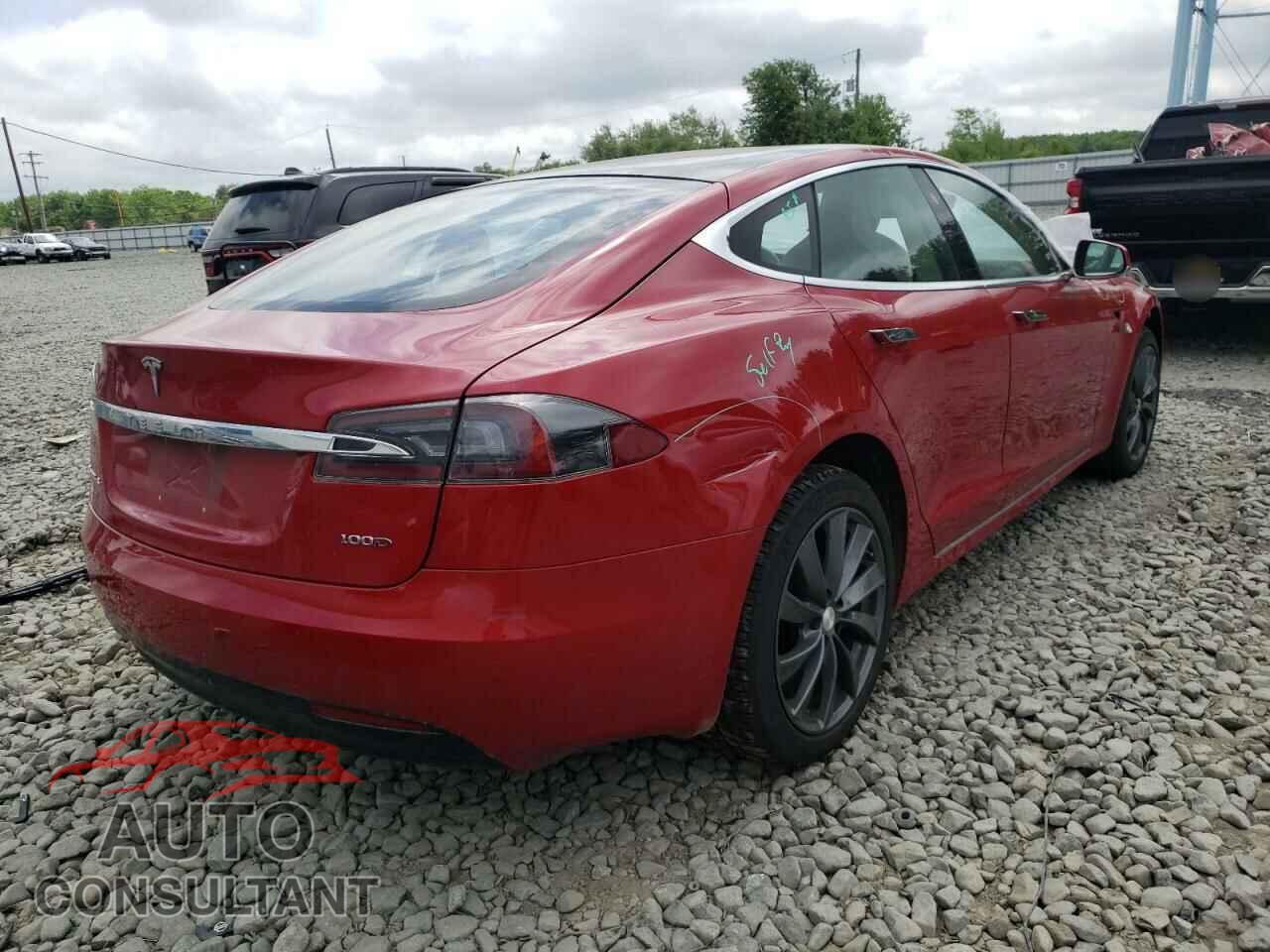 TESLA MODEL S 2018 - 5YJSA1E20JF289647