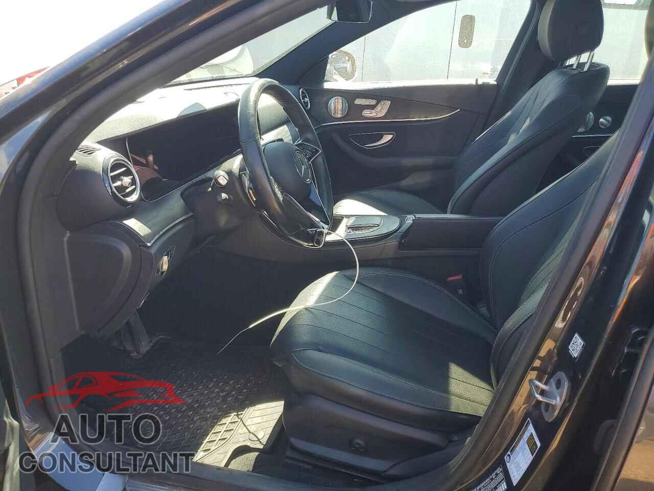MERCEDES-BENZ E-CLASS 2023 - W1KZF8EB2PB186613