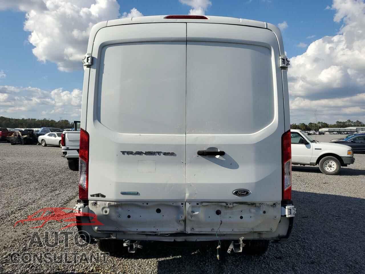 FORD TRANSIT 2015 - 1FTNR1CG7FKA98838