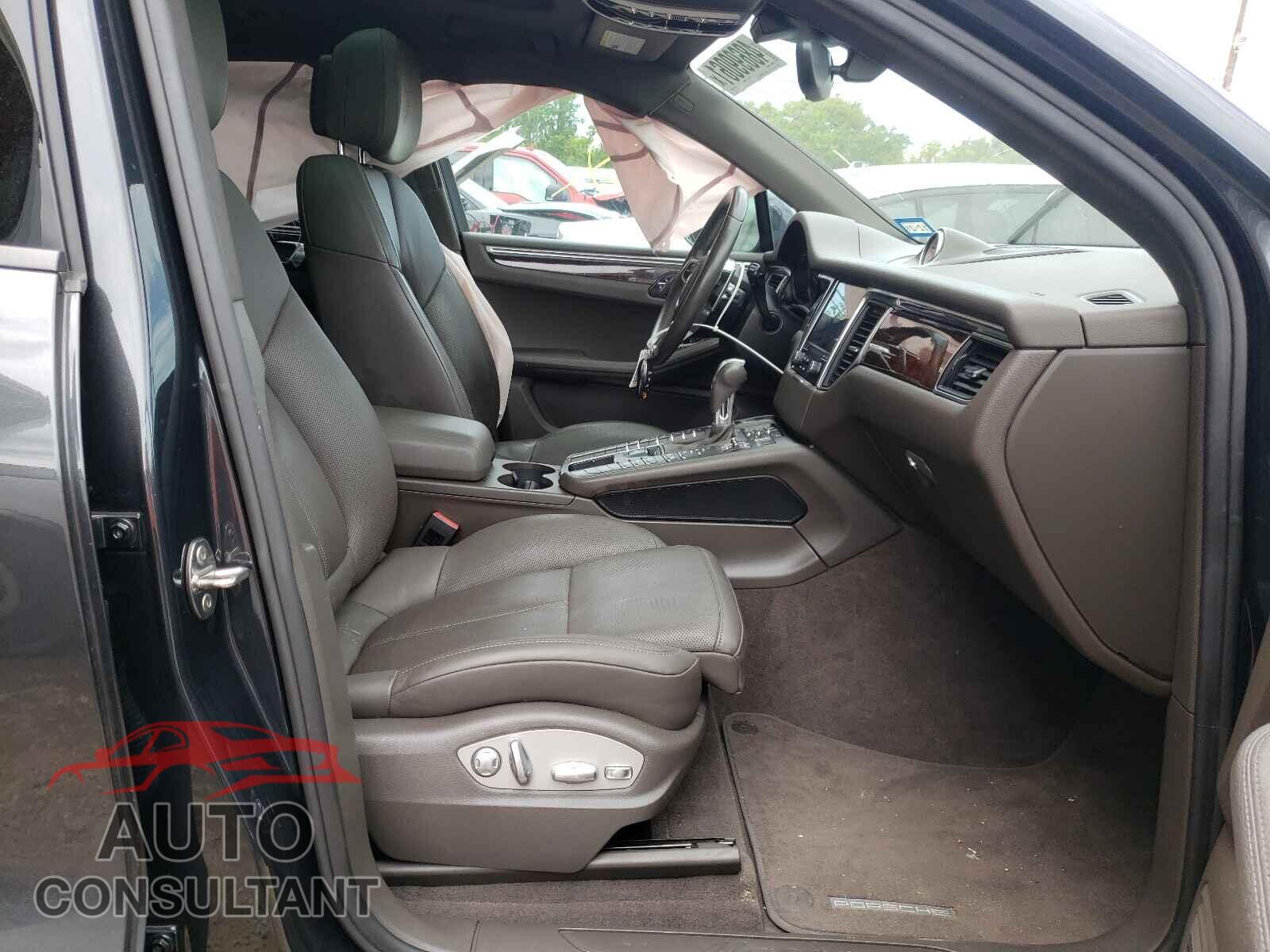 PORSCHE MACAN 2018 - WP1AA2A58JLB01003