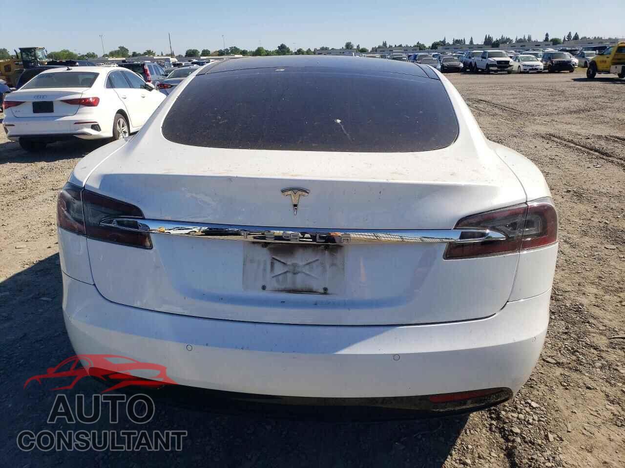 TESLA MODEL S 2016 - 5YJSA1E28GF151590