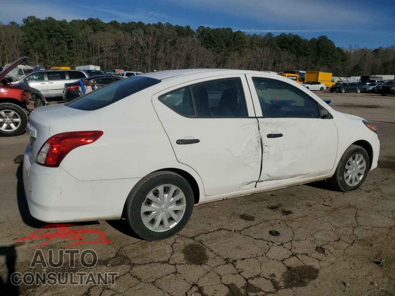NISSAN VERSA 2017 - 3N1CN7AP3HL884343