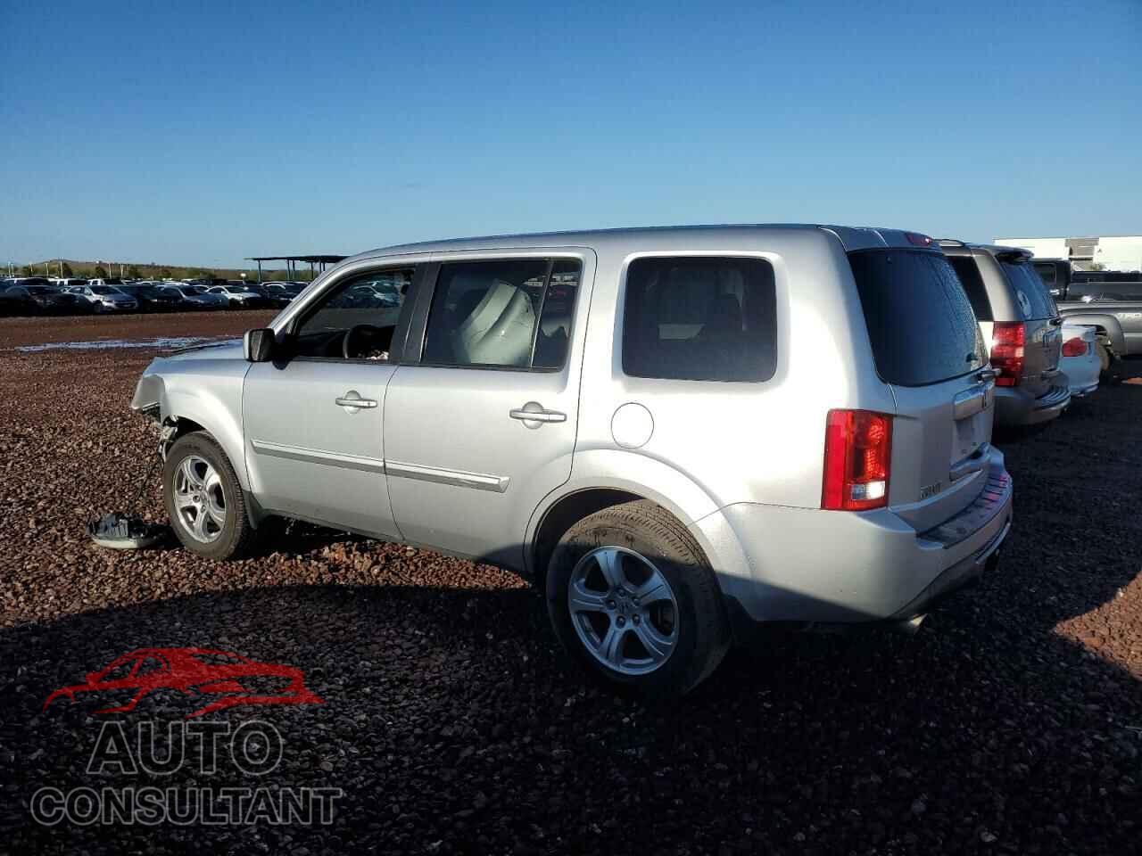 HONDA PILOT 2013 - 5FNYF3H45DB033500