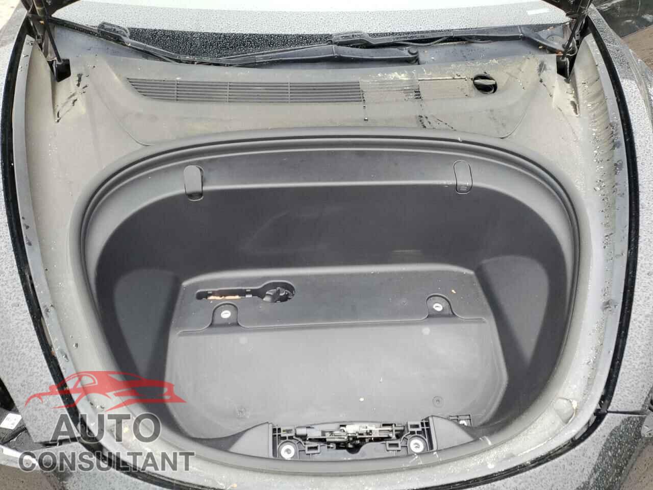 TESLA MODEL 3 2019 - 5YJ3E1EA7KF422471