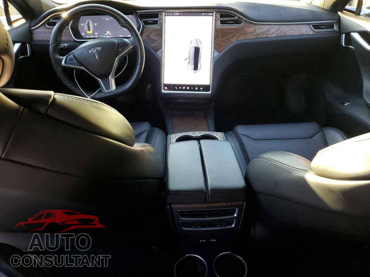 TESLA MODEL S 2017 - 5YJSA1E17HF203056