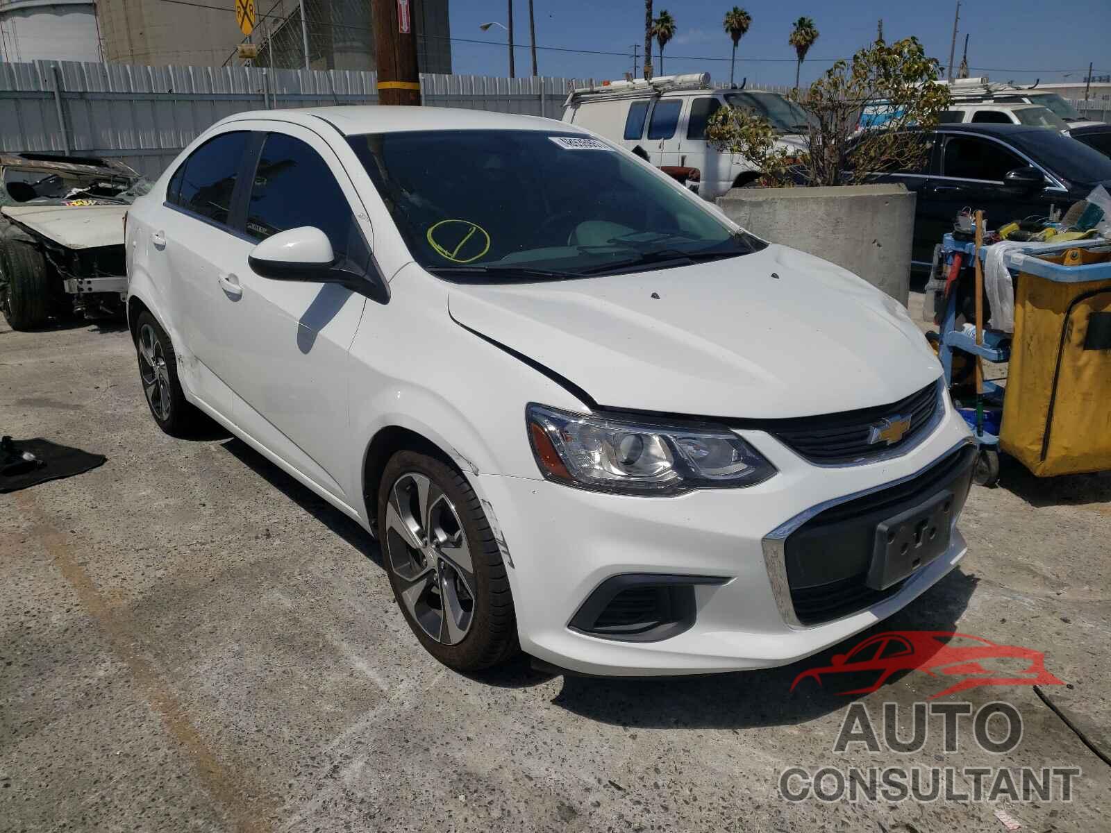 CHEVROLET SONIC 2017 - 1G1JF5SB7H4124035