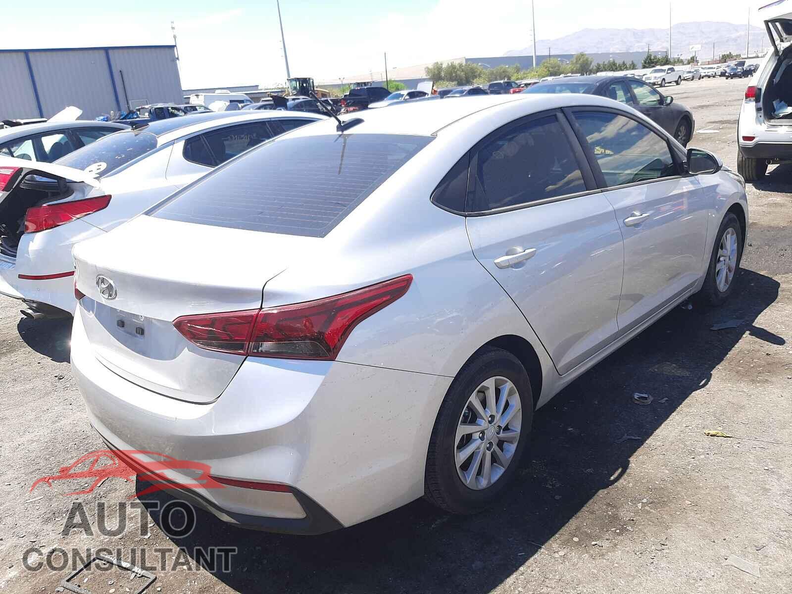 HYUNDAI ACCENT 2018 - 3KPC24A33JE032196