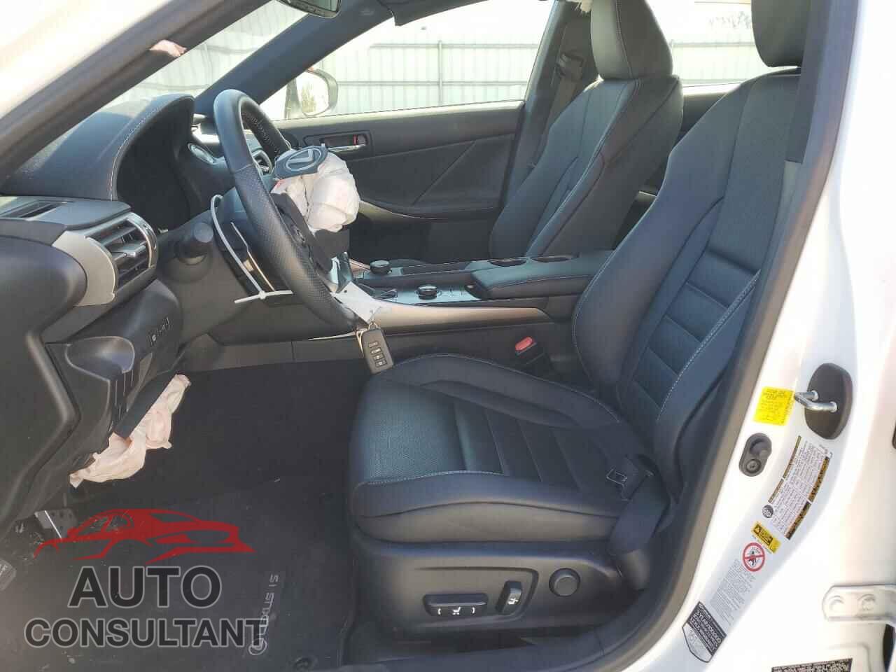 LEXUS IS 2014 - JTHBF1D23E5017814
