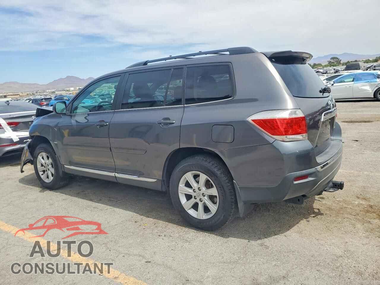 TOYOTA HIGHLANDER 2013 - 5TDBK3EH8DS265612
