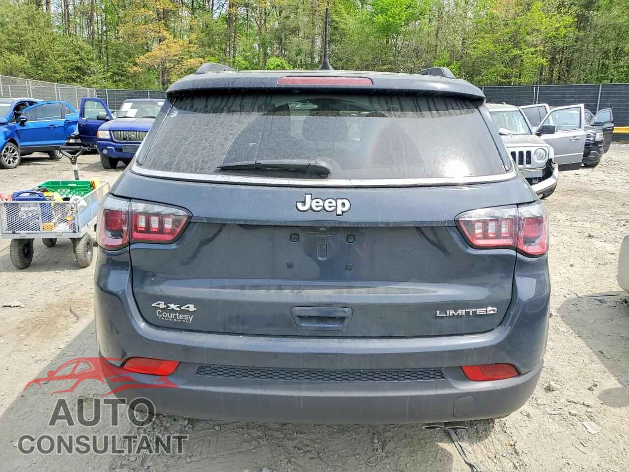 JEEP COMPASS 2018 - 3C4NJDCB5JT457107