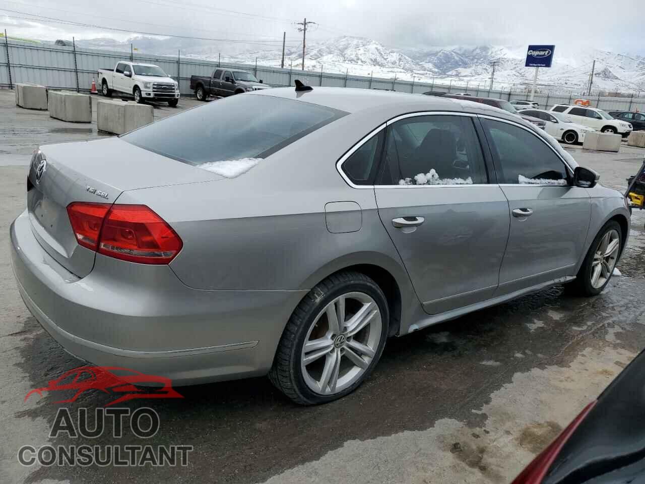 VOLKSWAGEN PASSAT 2014 - 1VWCT7A30EC008902