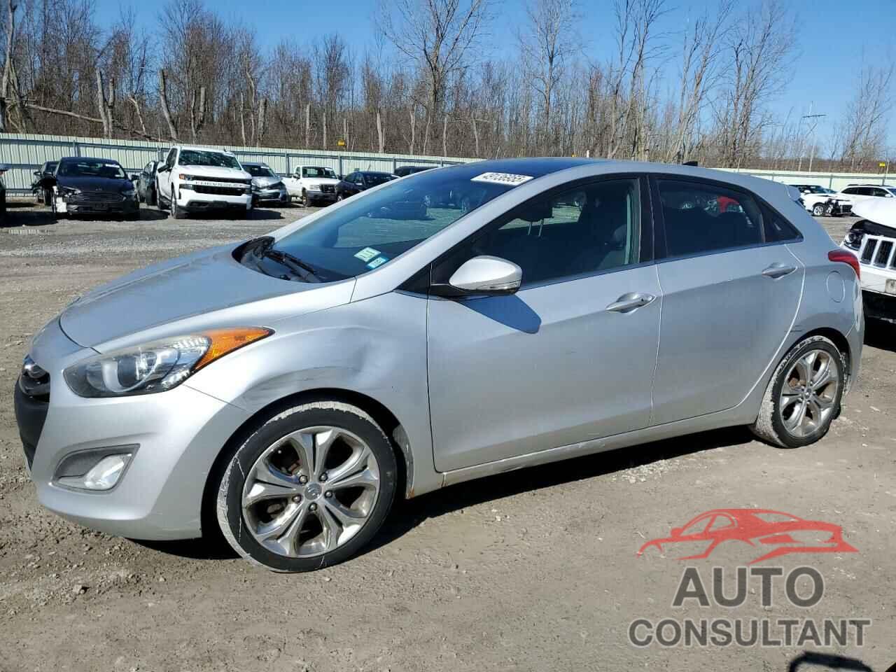 HYUNDAI ELANTRA 2013 - KMHD35LE2DU155625