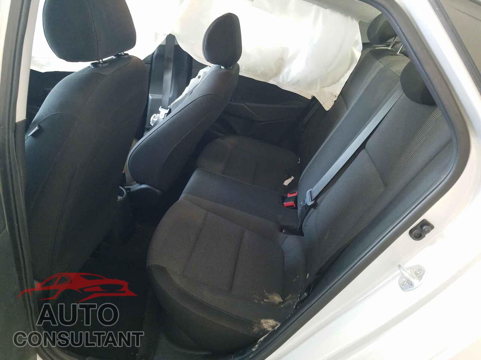 HYUNDAI ACCENT 2019 - 3KPC24A30KE046932