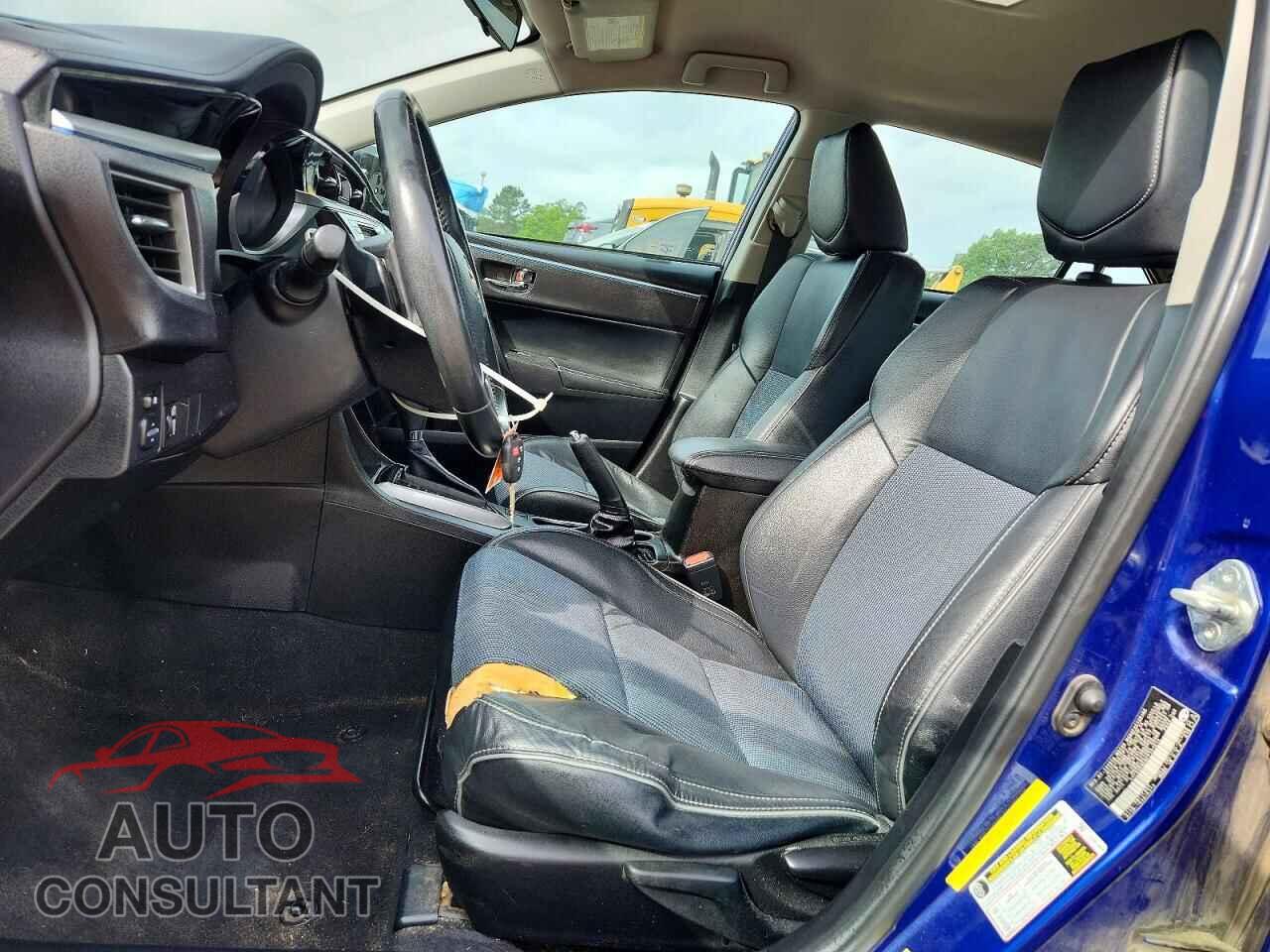 TOYOTA COROLLA 2015 - 5YFBURHE6FP201014