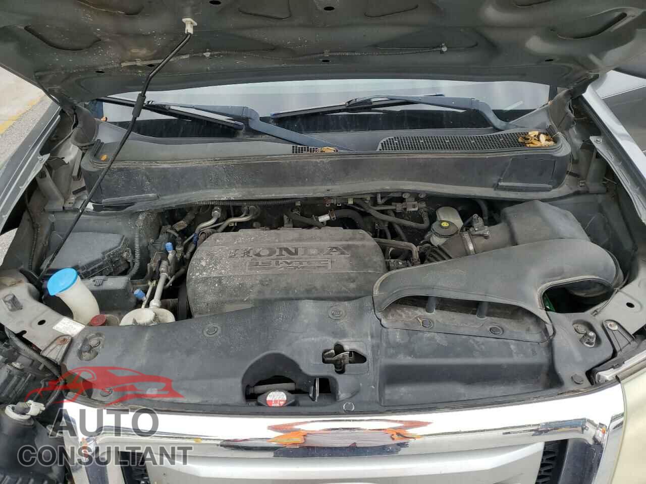 HONDA PILOT 2011 - 5FNYF3H71BB033355