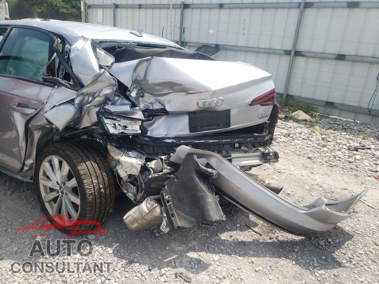 AUDI A4 2018 - WAUDNAF44JA106947