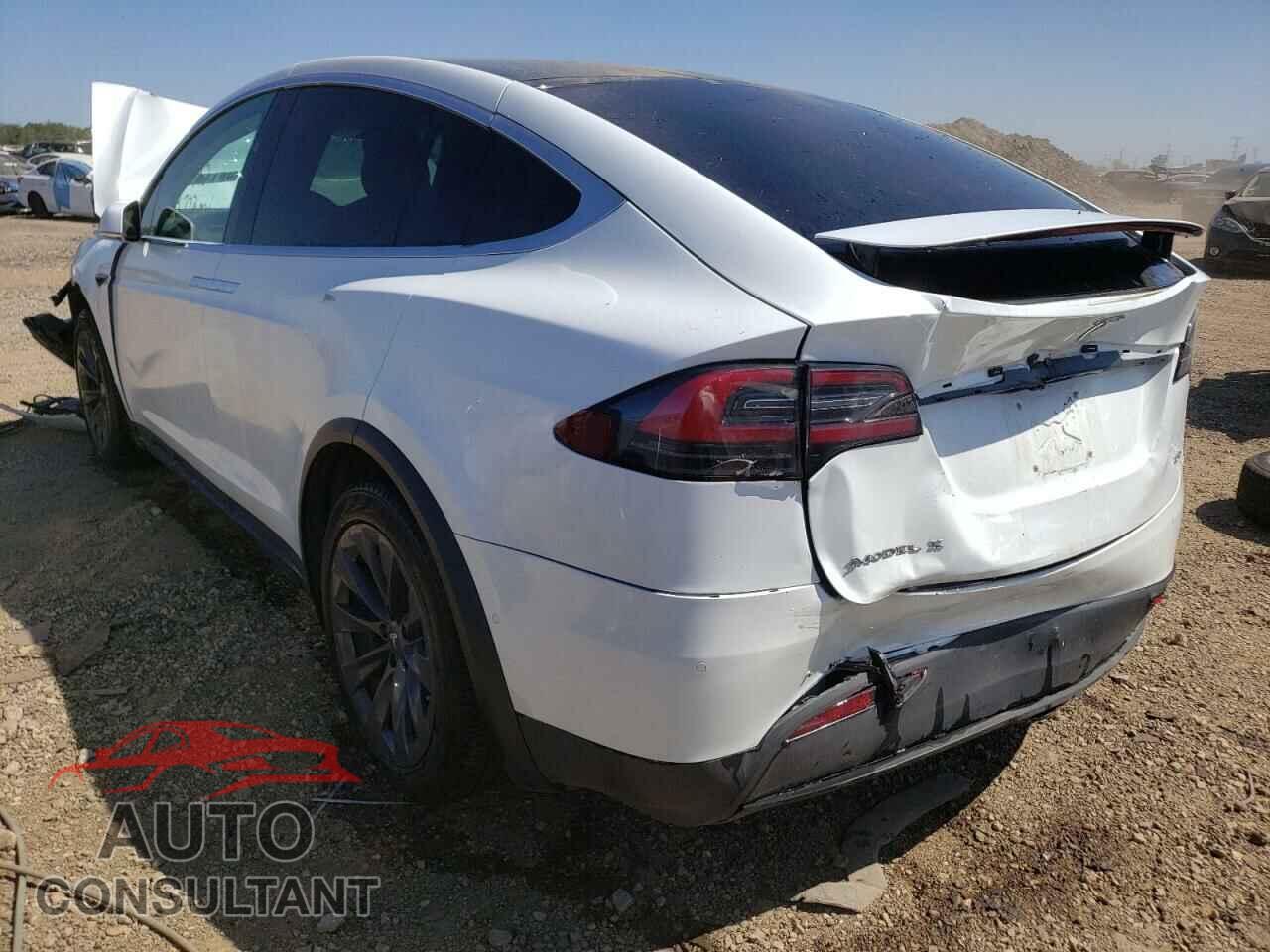 TESLA MODEL X 2018 - 5YJXCBE25JF117457