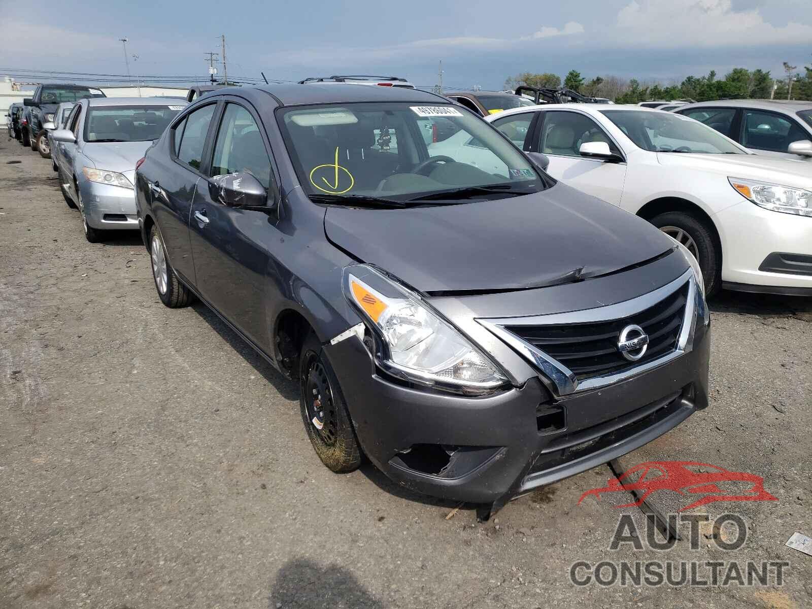 NISSAN VERSA 2018 - 3N1CN7APXJL816207