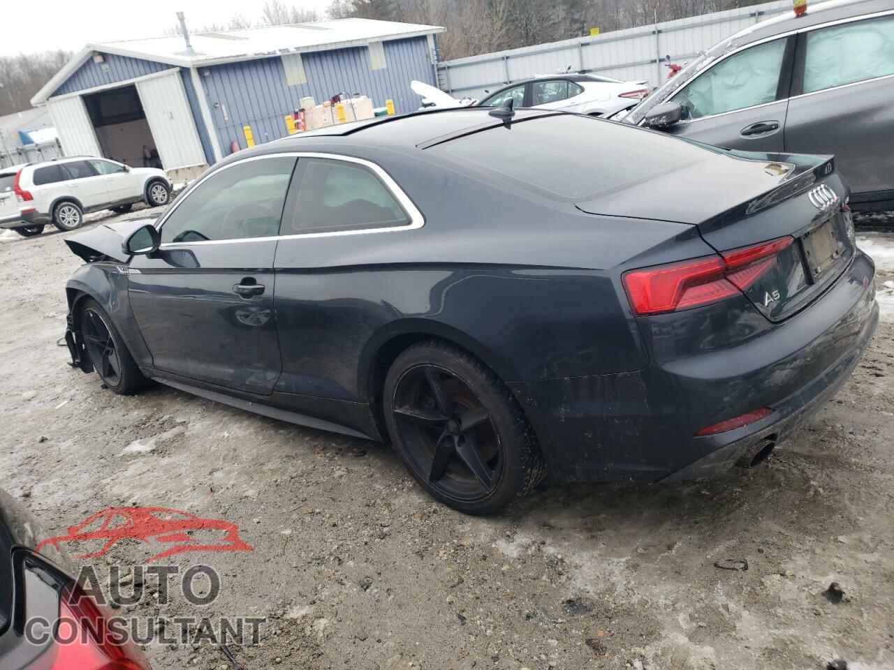 AUDI A5 2018 - WAUTNAF51JA004901