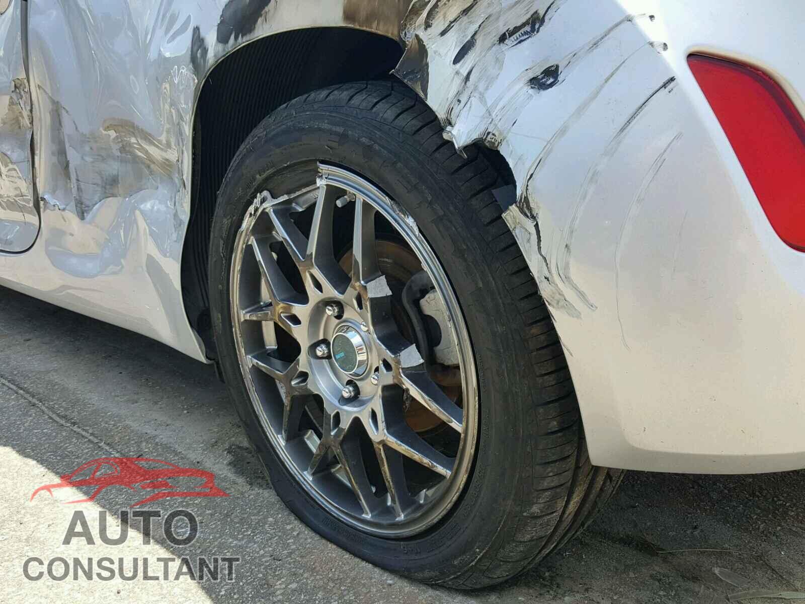 HYUNDAI VELOSTER 2015 - KMHTC6AD0FU245371