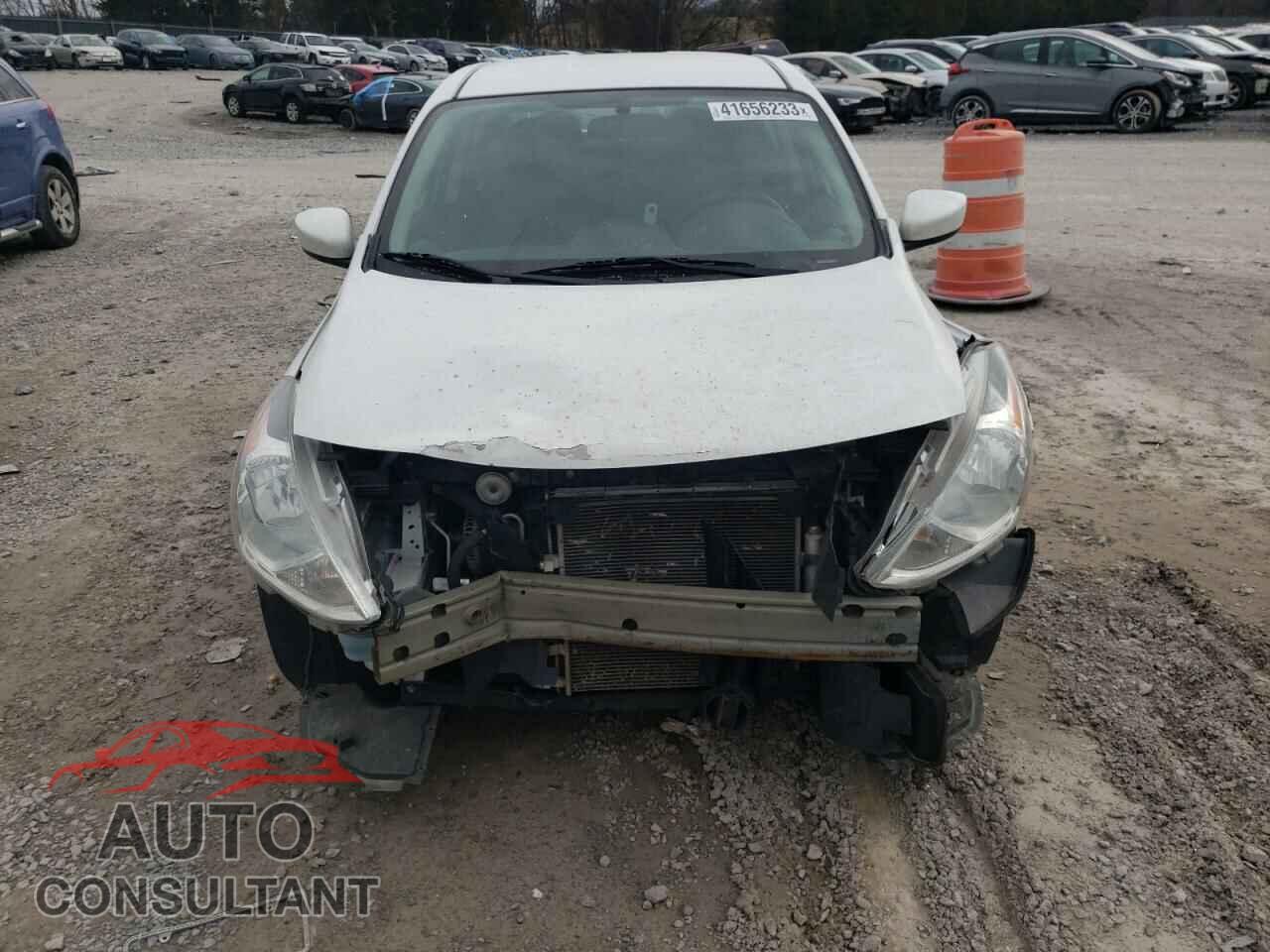 NISSAN VERSA 2017 - 3N1CN7AP3HL834915