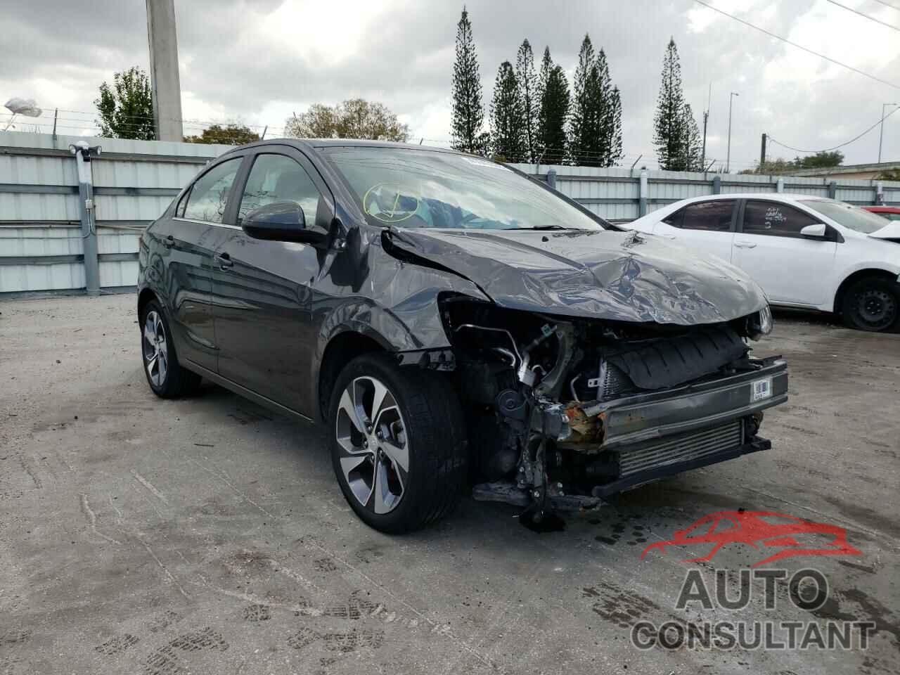 CHEVROLET SONIC 2019 - 1G1JF5SB6K4123482