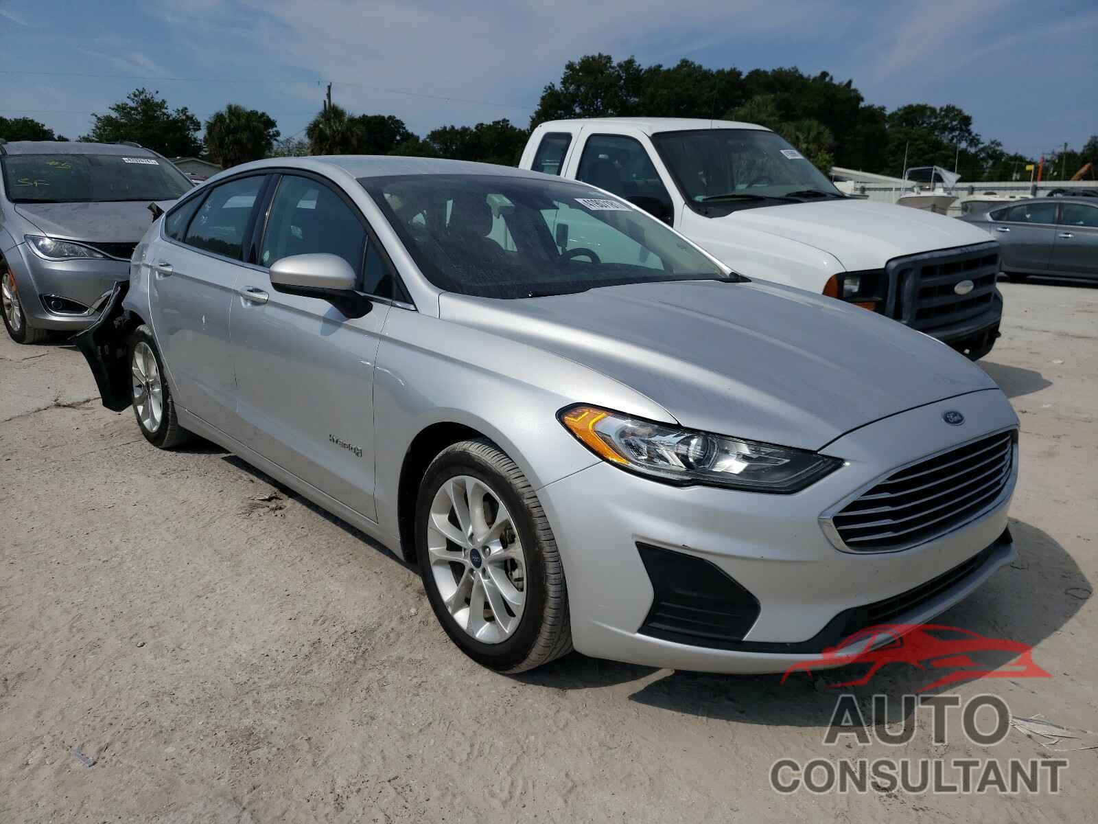 FORD FUSION 2019 - 3FA6P0LU2KR188128
