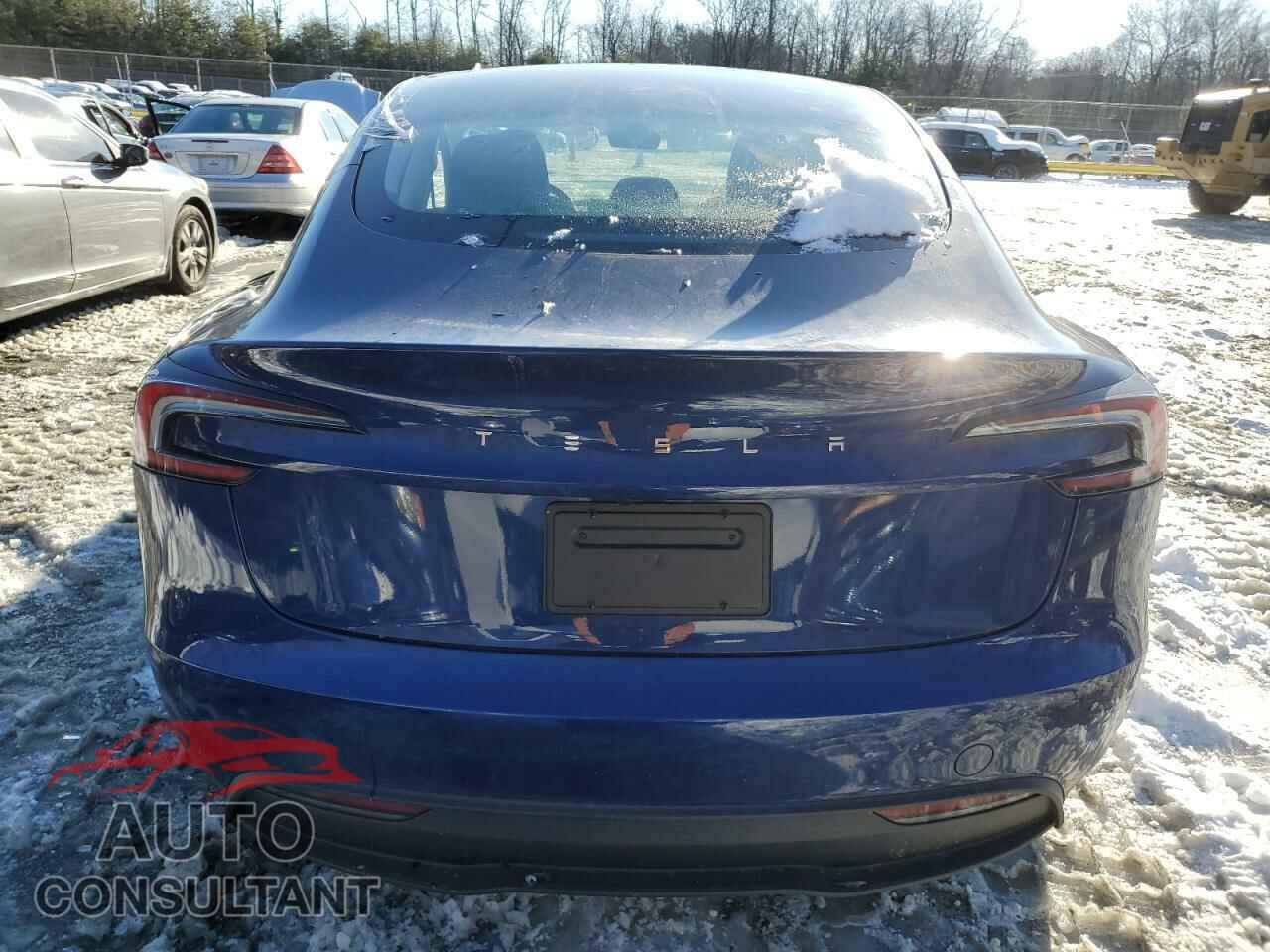 TESLA MODEL 3 2024 - 5YJ3E1EA2RF727841
