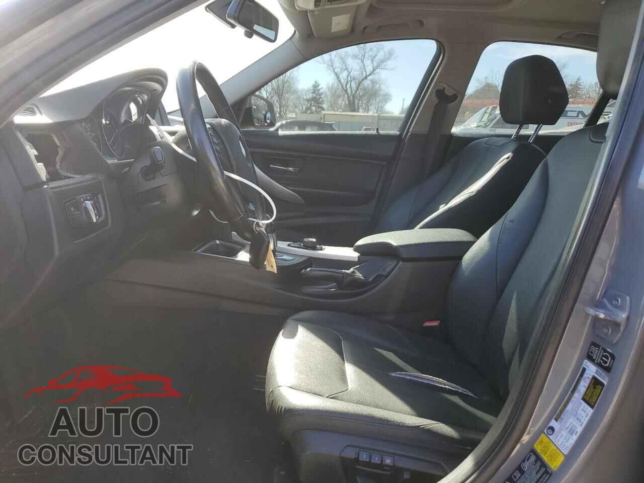 BMW 3 SERIES 2015 - WBA3C3C58FP664170