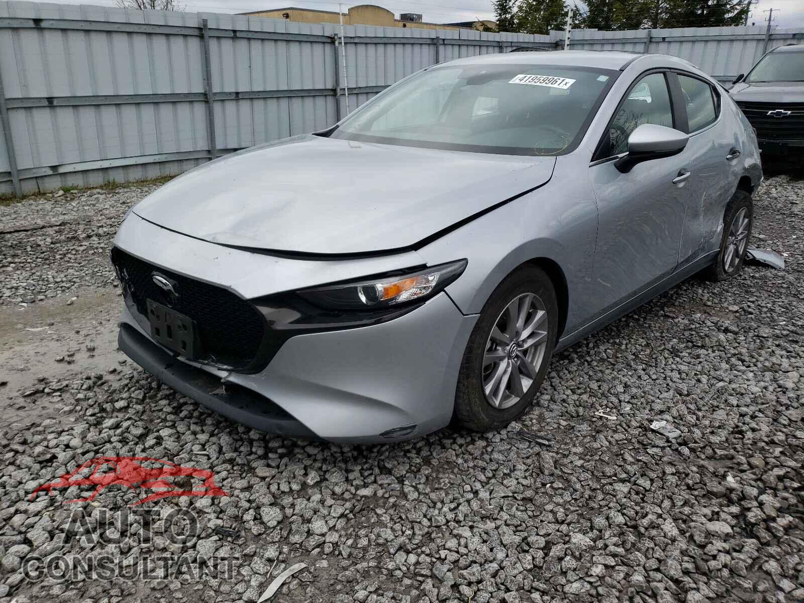MAZDA 3 2019 - JM1BPAK79K1129906