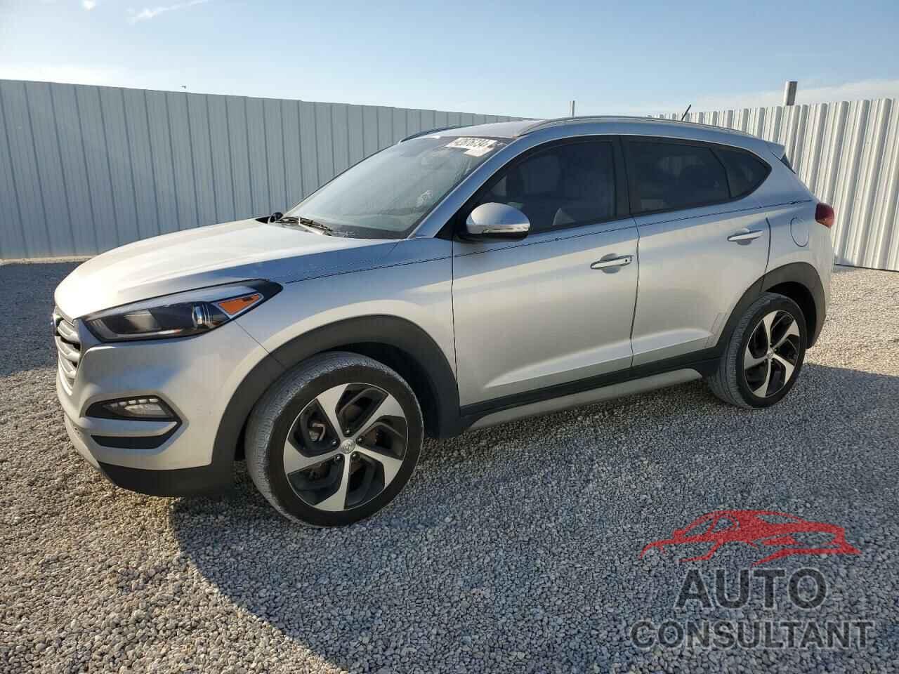 HYUNDAI TUCSON 2017 - KM8J33A22HU516194