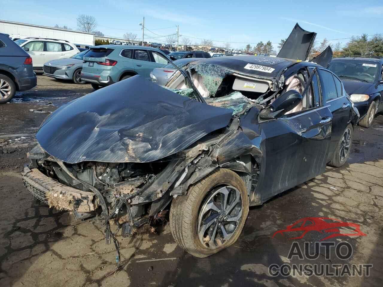 HONDA ACCORD 2017 - 1HGCR3F8XHA017140