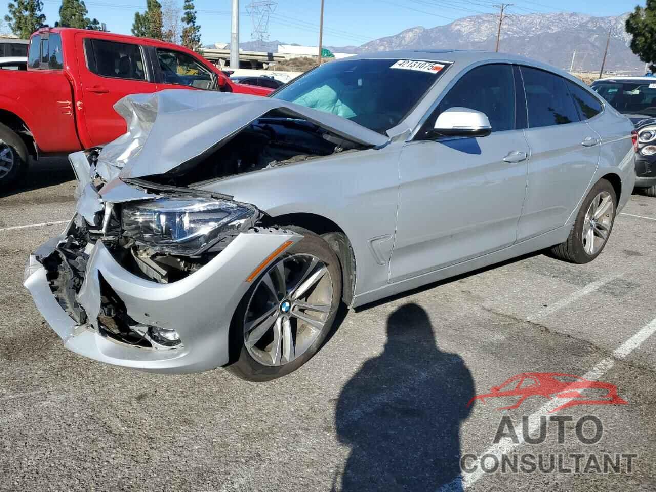 BMW 3 SERIES 2018 - WBA8Z9C52JG828738