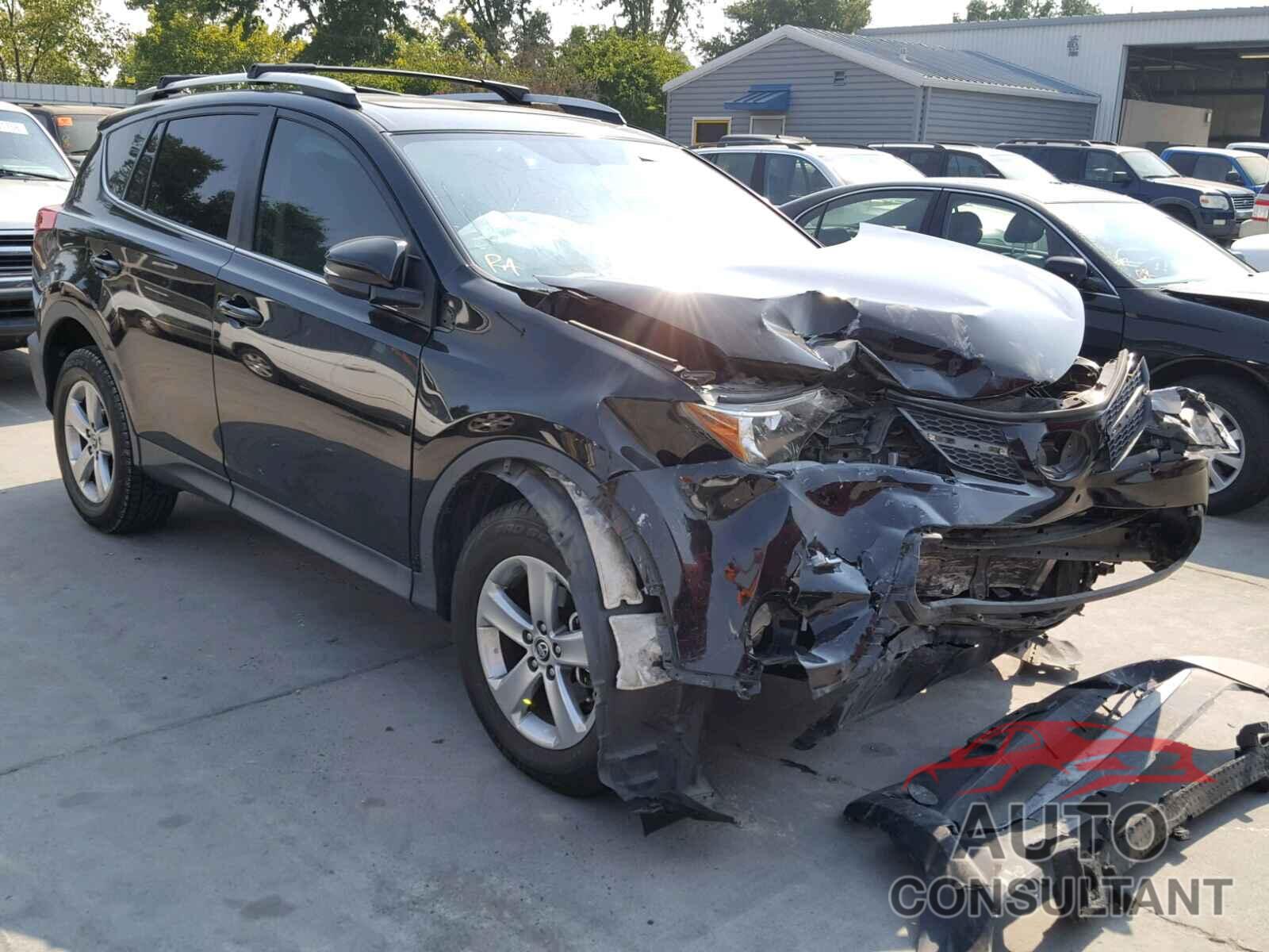 TOYOTA RAV4 XLE 2015 - 2T3WFREV8FW143476