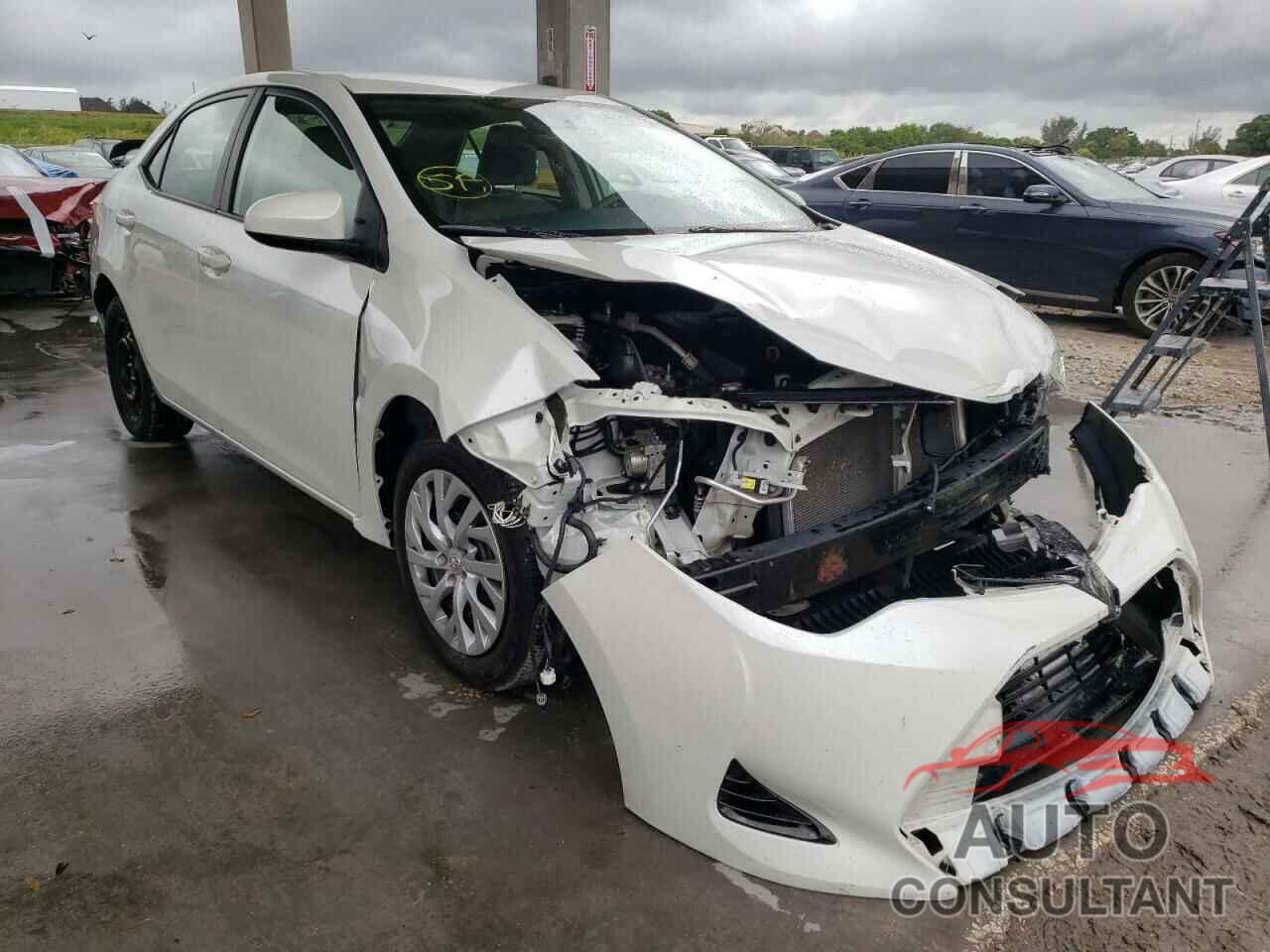 TOYOTA COROLLA 2018 - 5YFBURHE7JP782967
