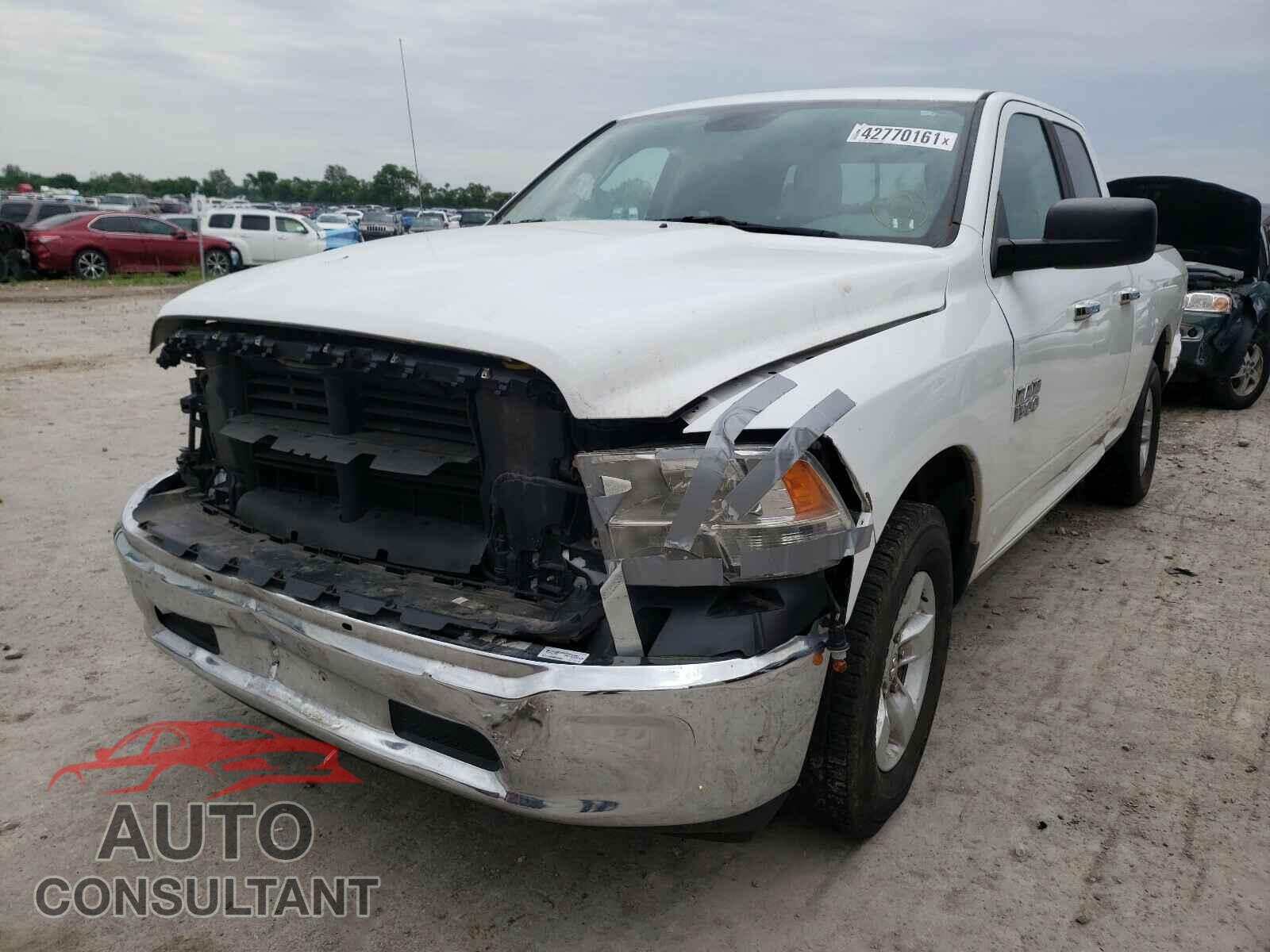 DODGE RAM 1500 2017 - 1C6RR6GG2HS714271