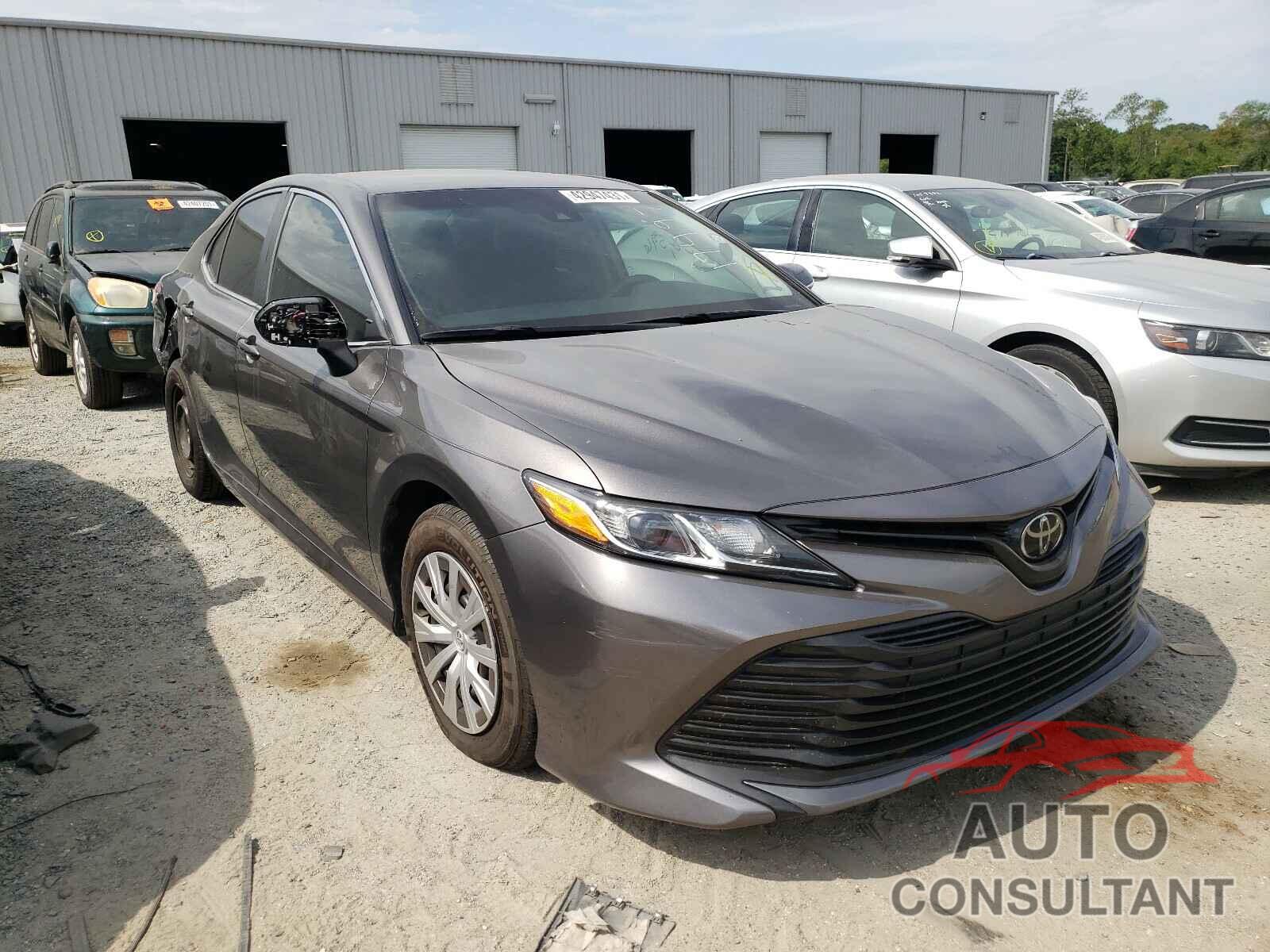 TOYOTA CAMRY 2018 - 4T1B11HK0JU540973