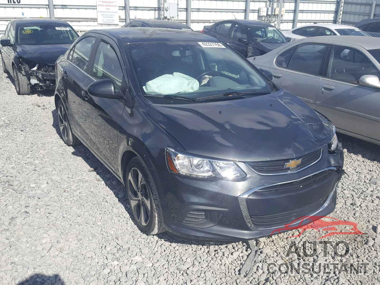 CHEVROLET SONIC 2017 - 1G1JF5SB9H4141239