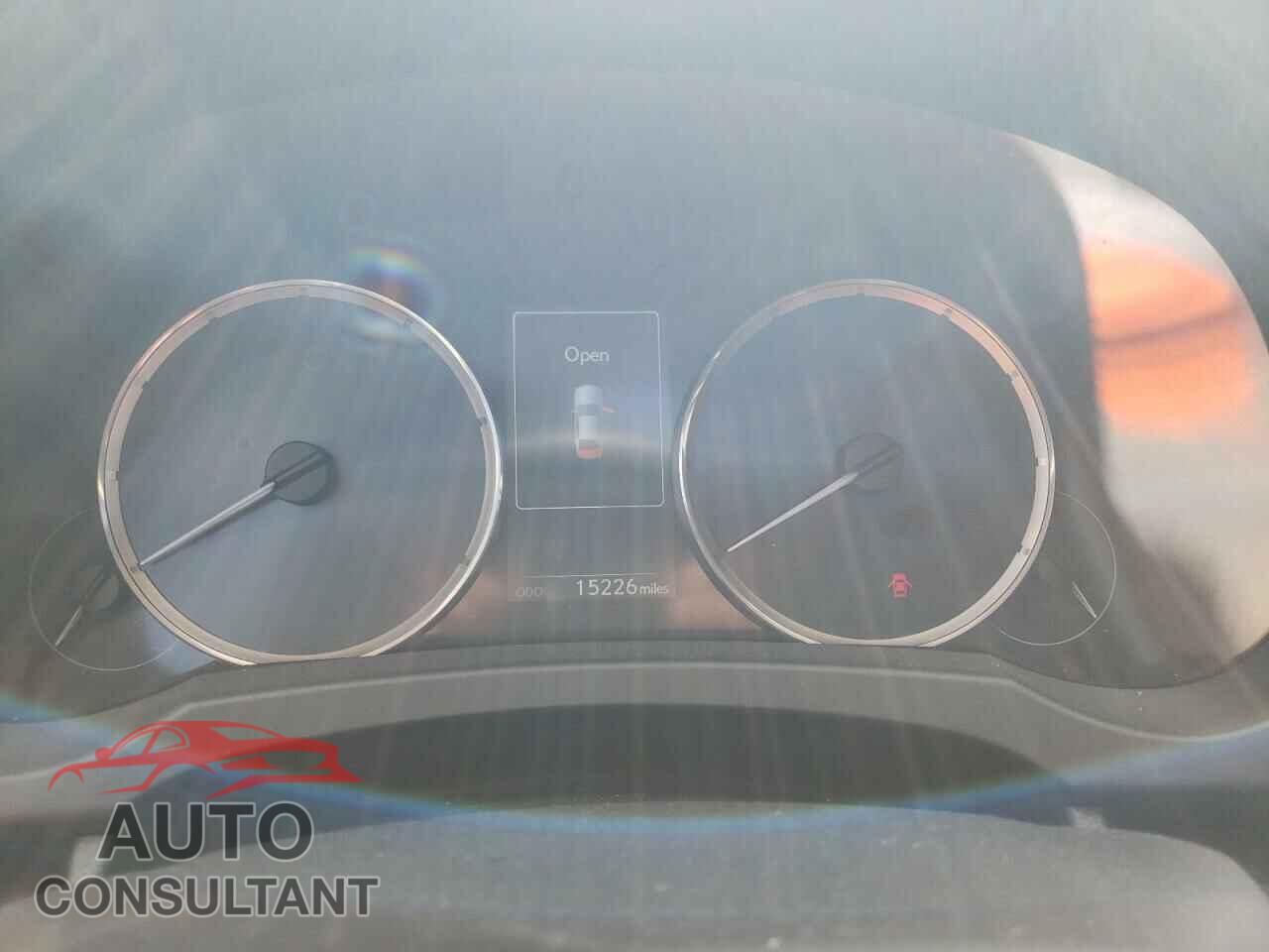 LEXUS IS 2020 - JTHAA1D21L5106515