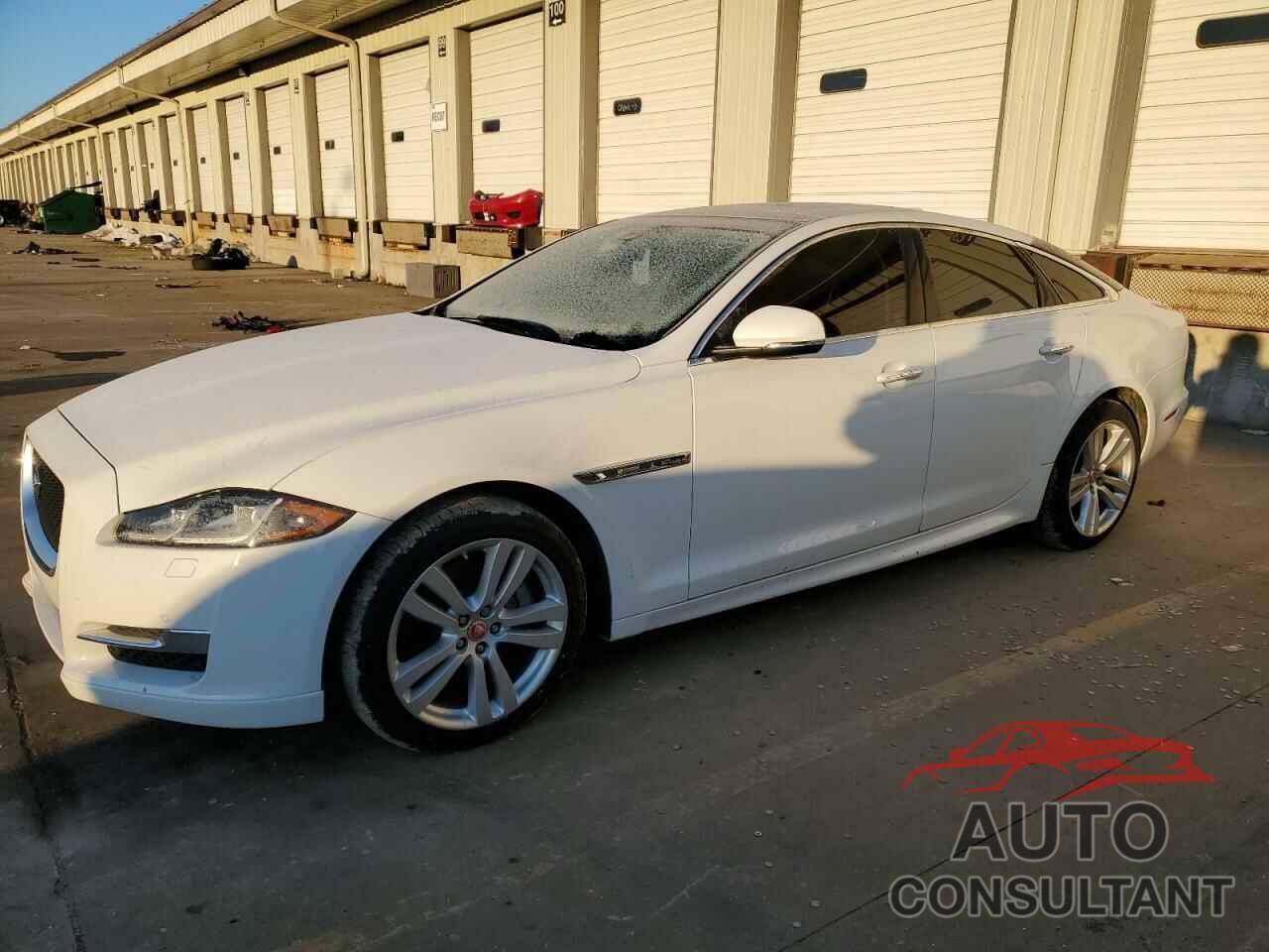 JAGUAR XJ 2016 - SAJWJ1CD8G8W02265