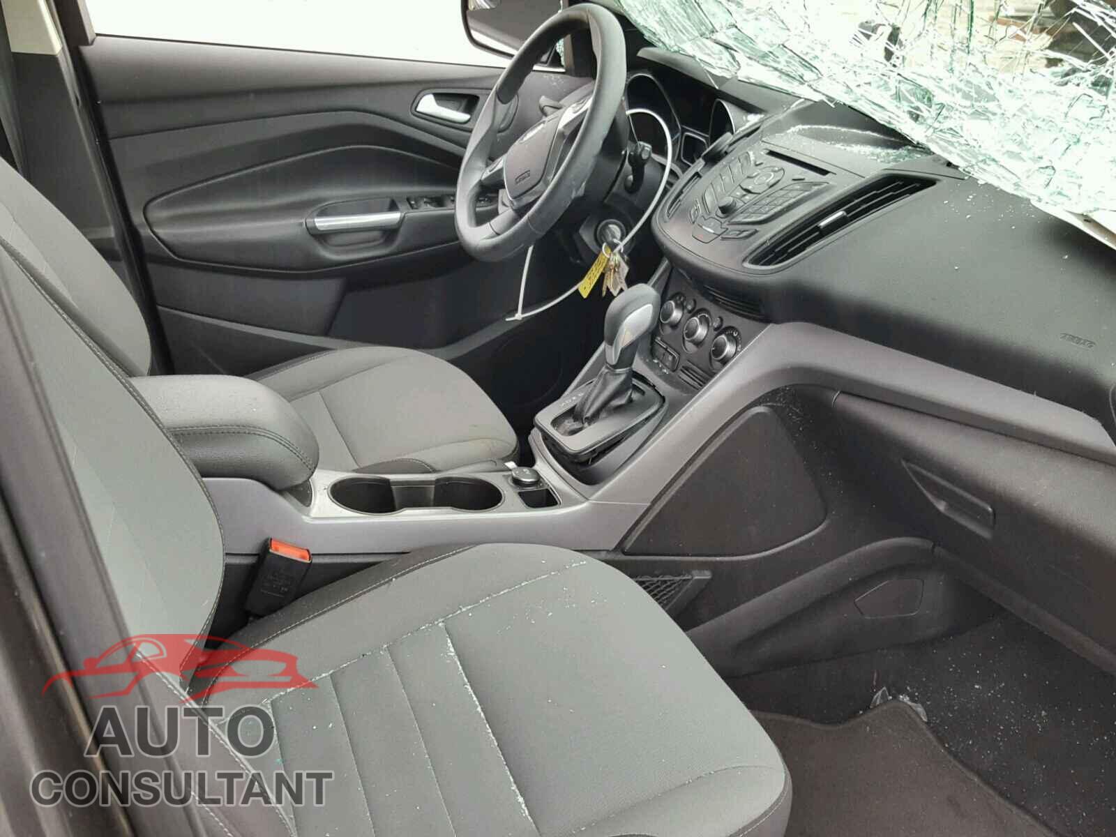 FORD ESCAPE SE 2015 - 1FMCU0GX3FUB65543