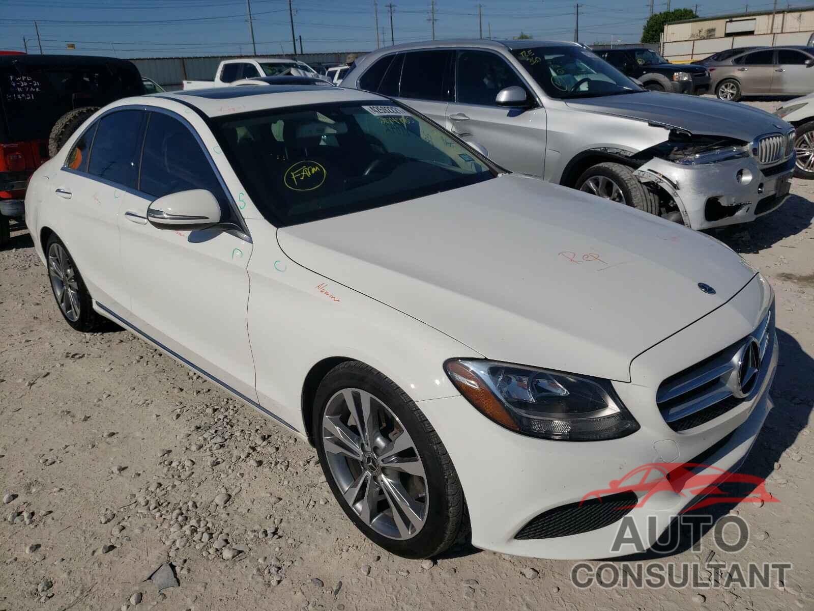 MERCEDES-BENZ C-CLASS 2018 - 55SWF4JB2JU274785